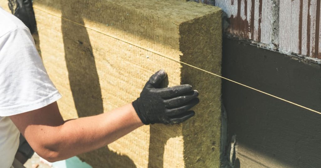 Réalisez l'isolation de vos murs extérieurs en laine de roche !