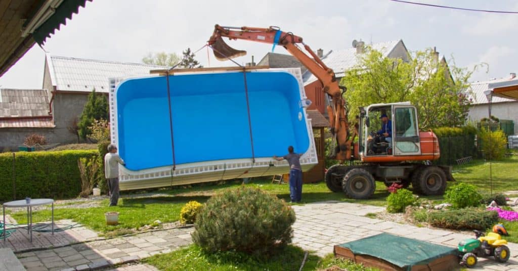 installation piscine à coque